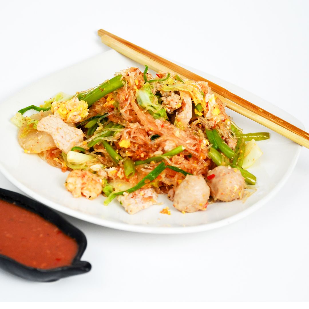 (Pack-2 Combo) Supawan Sukiyaki & Sweet and Spicy Dipping Sauce (26.5 oz) น้ำจิ้มสุกี้สูตรไหหลำ และน้ำจิ้มลูกชิ้นสูตรโบราณ ศุภวรรณ