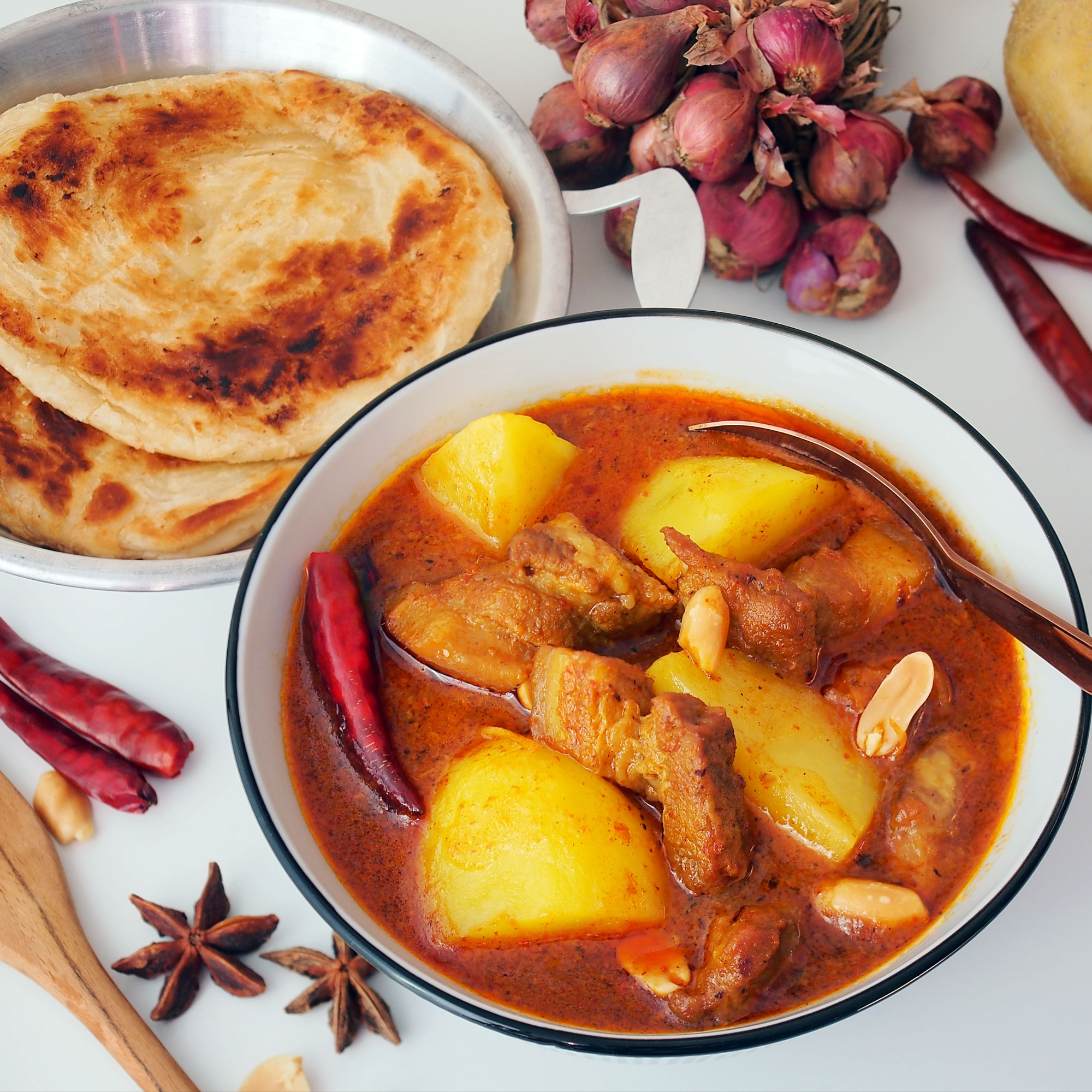 MaeSri Massaman Curry Paste, Vegan & Gluten-Free (4 oz) น้ำพริกแกงมัสมั่น แม่ศรี